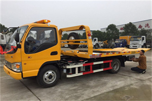 玉林哪里有拖车服务